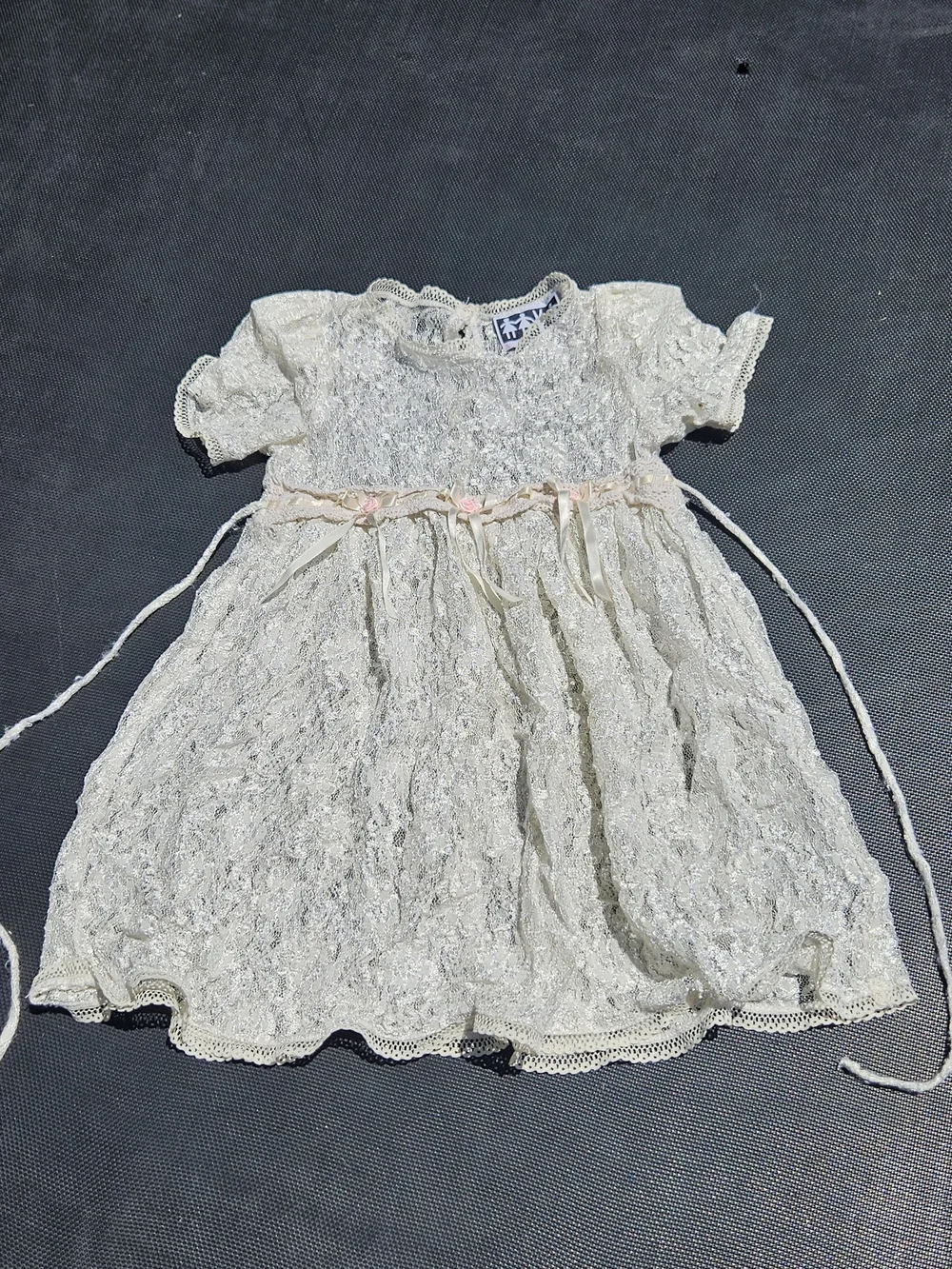 Vintage Kids Girls Lace Dress 12-18 Month Rosettes Shoulder Pads Victorian Fairy